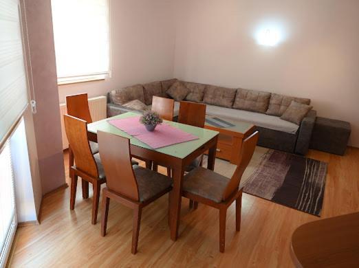 Mb Apartments Ягодина Екстериор снимка