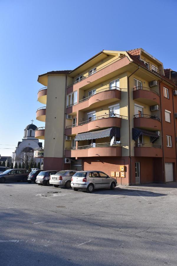 Mb Apartments Ягодина Екстериор снимка